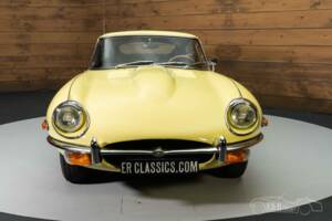 Image 3/8 of Jaguar E-Type (2+2) (1970)