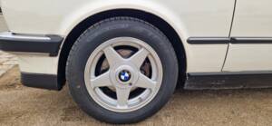 Immagine 6/19 di BMW 325i (1987)