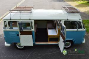 Bild 18/50 von Volkswagen T2b Camper (1976)