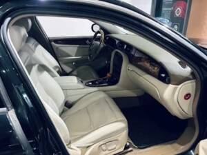 Imagen 4/14 de Jaguar XJ 8 3.5 (2004)