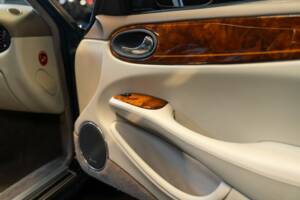 Bild 36/50 von Daimler Super V8 (1997)