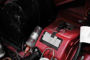 Image 24/41 of Volvo P 122 S (1966)