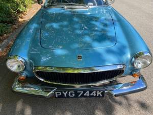 Image 14/38 of Volvo 1800 ES (1972)
