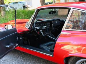 Immagine 26/39 di Jaguar E-Type V12 (2+2) (1973)