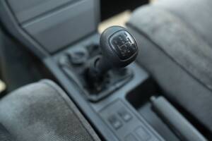 Image 42/50 de Alfa Romeo 164 2.0 (1991)