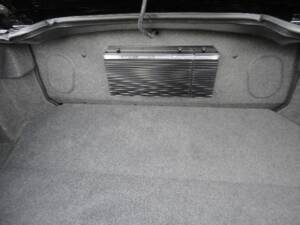 Image 23/30 de Aston Martin DB 7 Vantage Volante (2003)