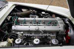 Afbeelding 4/50 van Aston Martin DB 4 (1961)