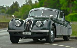 Image 3/50 of Jaguar XK 120 FHC (1953)