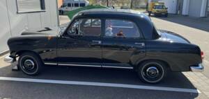 Imagen 2/11 de Mercedes-Benz 180 c (1961)