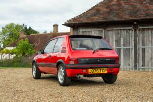 Immagine 37/50 di Peugeot 205 GTi 1.9 (1991)