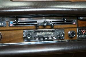 Imagen 15/30 de Mercedes-Benz 300 SE (1961)
