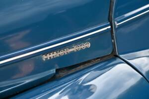 Image 21/37 of Morris Minor 1000 Traveller (1971)