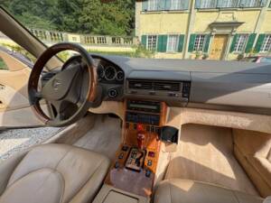Bild 12/22 von Mercedes-Benz SL 500 (2000)