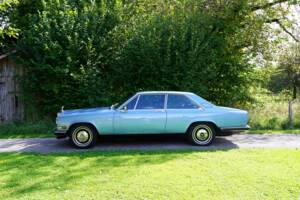 Image 5/12 de Rolls-Royce Camargue (1981)