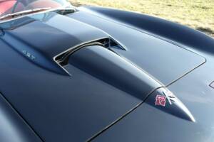 Immagine 6/35 di Chevrolet Corvette Sting Ray Convertible (1965)