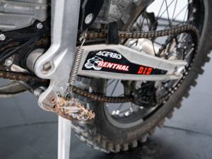 Image 33/47 of KTM DUMMY (2015)
