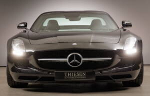 Image 3/34 of Mercedes-Benz SLS AMG (2013)
