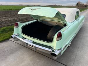 Image 78/83 of Cadillac 62 Convertible (1956)
