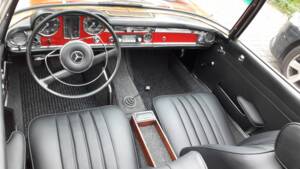 Image 2/5 de Mercedes-Benz 230 SL (1964)