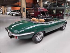 Image 5/29 de Jaguar Type E V12 (1975)