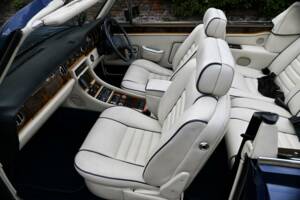 Imagen 35/50 de Rolls-Royce Corniche III (1991)