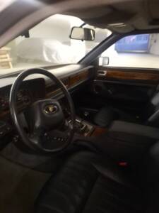 Image 6/7 of Jaguar XJ 40 4.0 (1990)