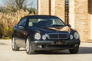 Bild 7/50 von Mercedes-Benz CLK 230 Kompressor (2002)