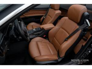 Image 5/32 de BMW 335i (2008)