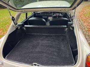 Bild 29/30 von MG MGC GT (1969)