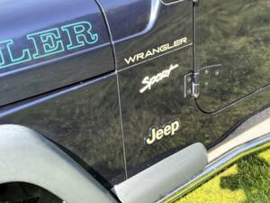 Image 23/38 of Jeep Wrangler Sport Hardtop 2.5 (1997)