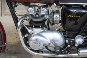 Image 25/38 of Triumph T 100 R Daytona (1971)