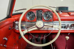 Imagen 16/50 de Mercedes-Benz 300 SL Roadster (1958)