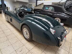 Image 13/20 of Jaguar XK 120 OTS (1952)