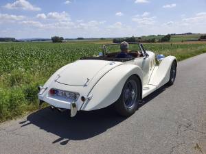 Image 2/50 of Bentley R-Type (1953)