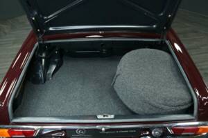 Bild 25/50 von Mercedes-Benz 280 SL (1971)