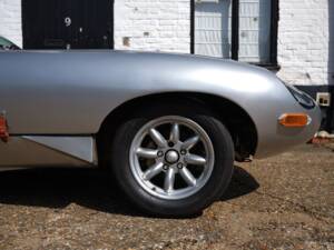 Image 15/50 de Jaguar E-Type "Semi-Lightweight" (1970)