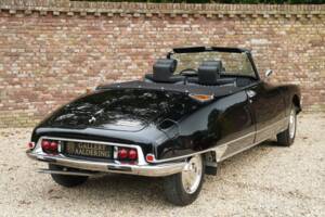 Image 17/50 of Citroën DS 23 Injection (1973)