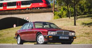 Bild 1/35 von Daimler Double Six (1993)