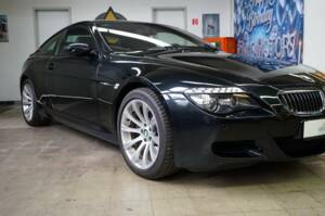 Bild 4/34 von BMW M6 (2008)