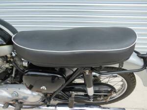 Immagine 16/42 di Triumph 6T Thunderbird (1961)