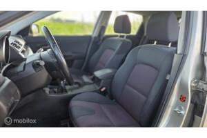 Image 14/30 of Mazda 3 - 1.6 (2005)