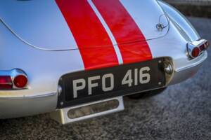 Immagine 24/50 di Jaguar E-Type 3.8 (1962)