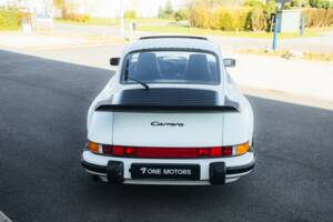 Bild 10/27 von Porsche 911 Carrera 3.2 (1989)