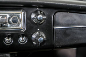 Image 25/50 de MG MGB (1967)