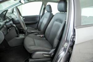 Bild 19/43 von Mercedes-Benz A 160 CDI (2010)