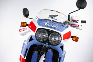 Image 33/50 de Honda XRV 650 Africa Twin (1989)