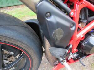 Immagine 29/46 di Ducati DUMMY (2012)