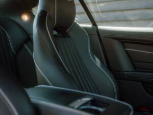 Image 59/96 of Aston Martin DB 9 GT "Bond Edition" (2015)