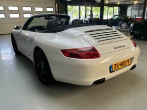 Bild 43/50 von Porsche 911 Carrera 4 (2007)
