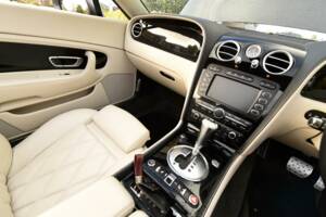 Image 31/50 of Bentley Continental GTC (2011)